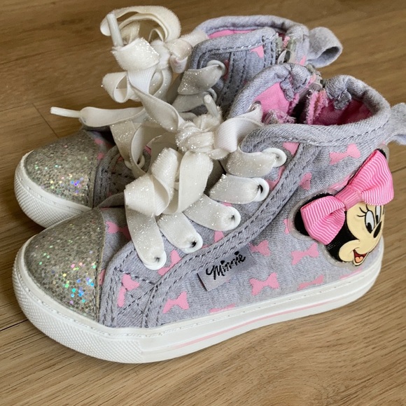 Disney Junior Minnie Mouse high top sneakers! Excellent condition! - Picture 1 of 7